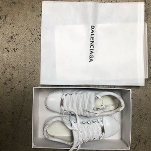 balenciaga arena low shoes